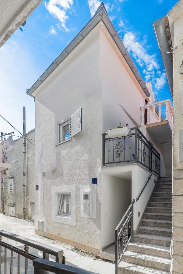 Apartments By The Sea Baska Voda, Makarska - 17570 Dış mekan fotoğraf