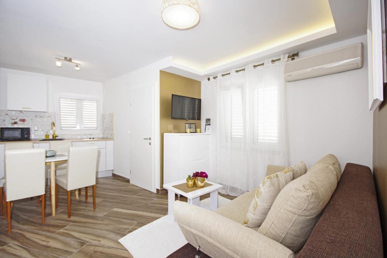Apartments By The Sea Baska Voda, Makarska - 17570 Dış mekan fotoğraf